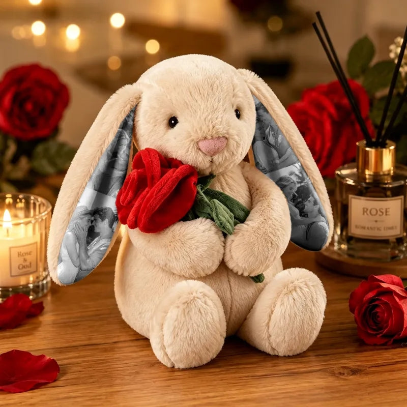 Peluche de conejito con rosa roja y foto personalizada, regalo para parejas con imagen oculta en la oreja, ideal para aniversarios